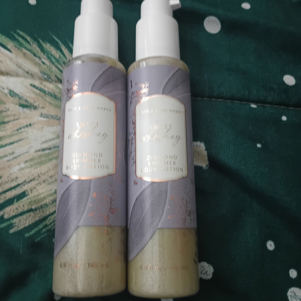 Bath & Body Works Sweet Whiskey Shimmer Lotion - Purple and Gold